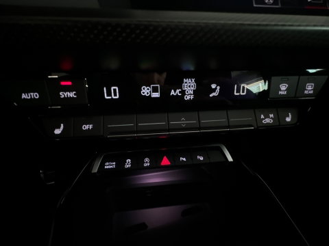 Audi RS3 Sportback 2.5 TFSI quattro Pano|Memory|HuD|B&O|Keyless|360