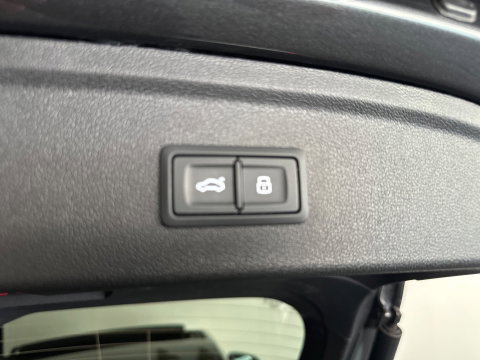 Audi RS3 Sportback 2.5 TFSI quattro Pano|Memory|HuD|B&O|Keyless|360