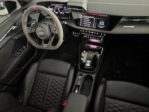 Audi RS3 Sportback 2.5 TFSI quattro Pano|Memory|HuD|B&O|Keyless|360