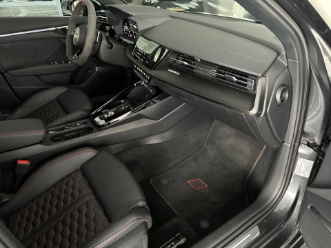 Audi RS3 Sportback 2.5 TFSI quattro Pano|Memory|HuD|B&O|Keyless|360
