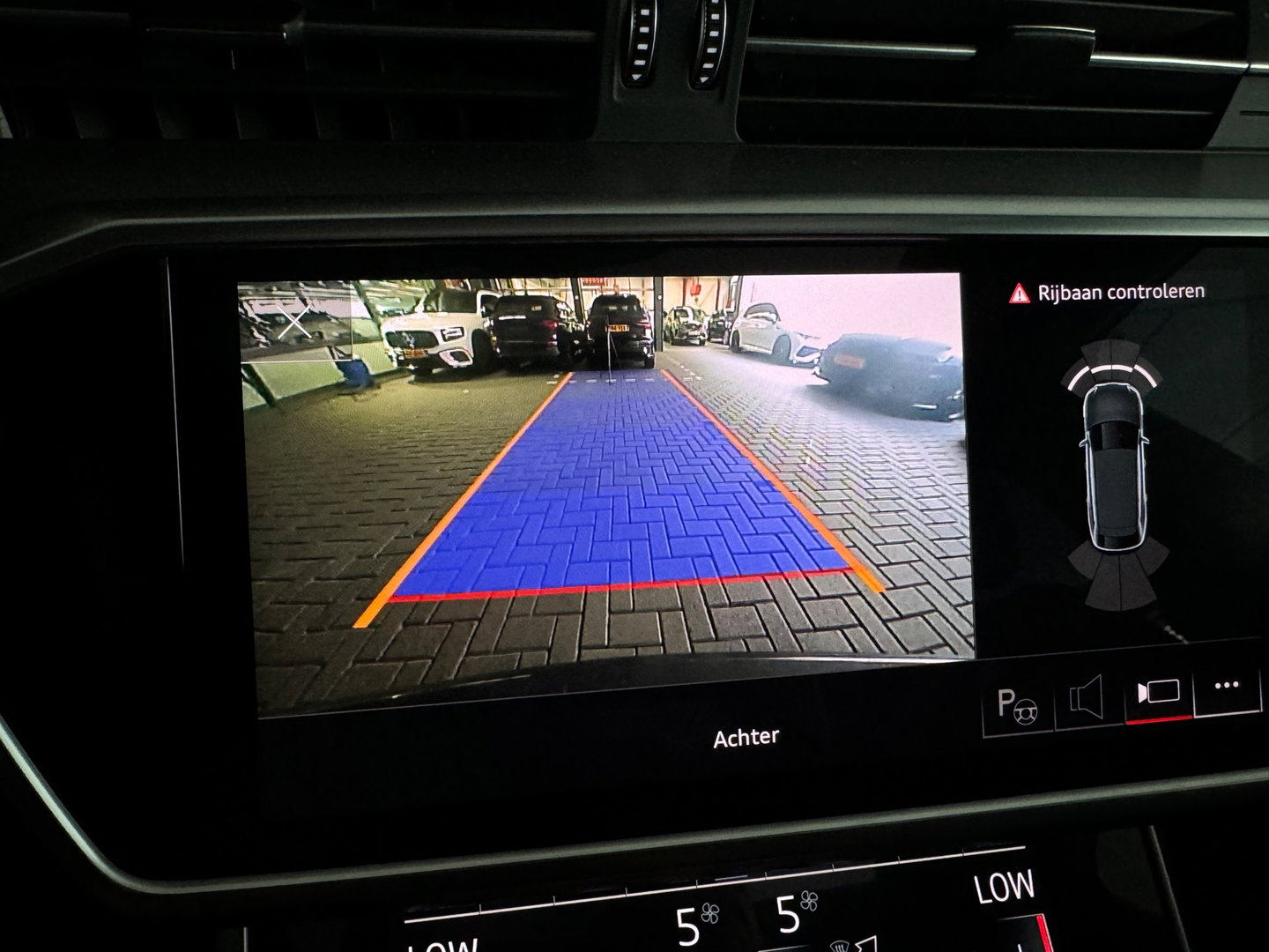 Audi A6 Avant 55 TFSI e quattro Competition Pano|HuD|Trekhaak| B&O