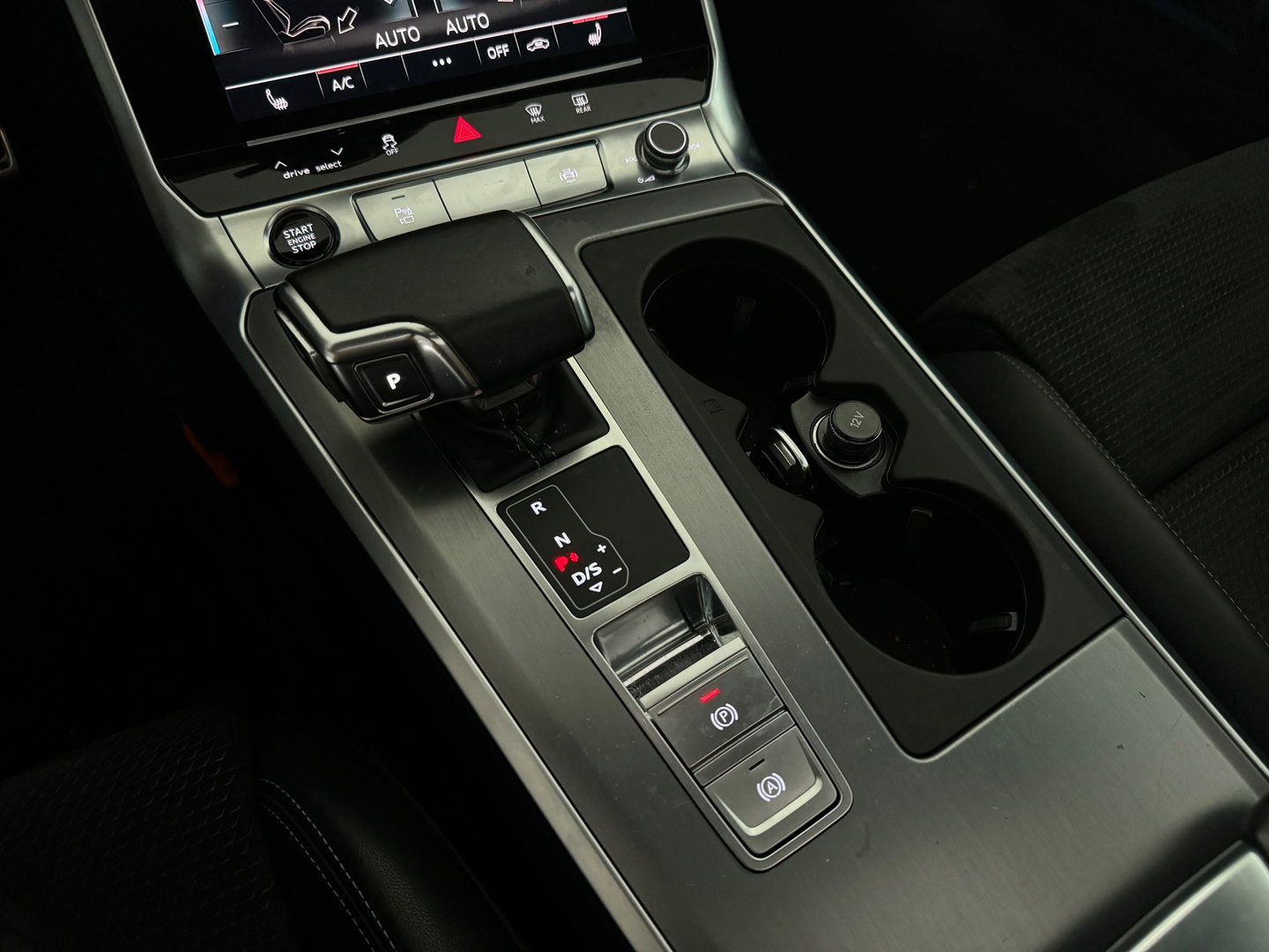 Audi A6 Avant 55 TFSI e quattro Competition Pano|HuD|Trekhaak| B&O