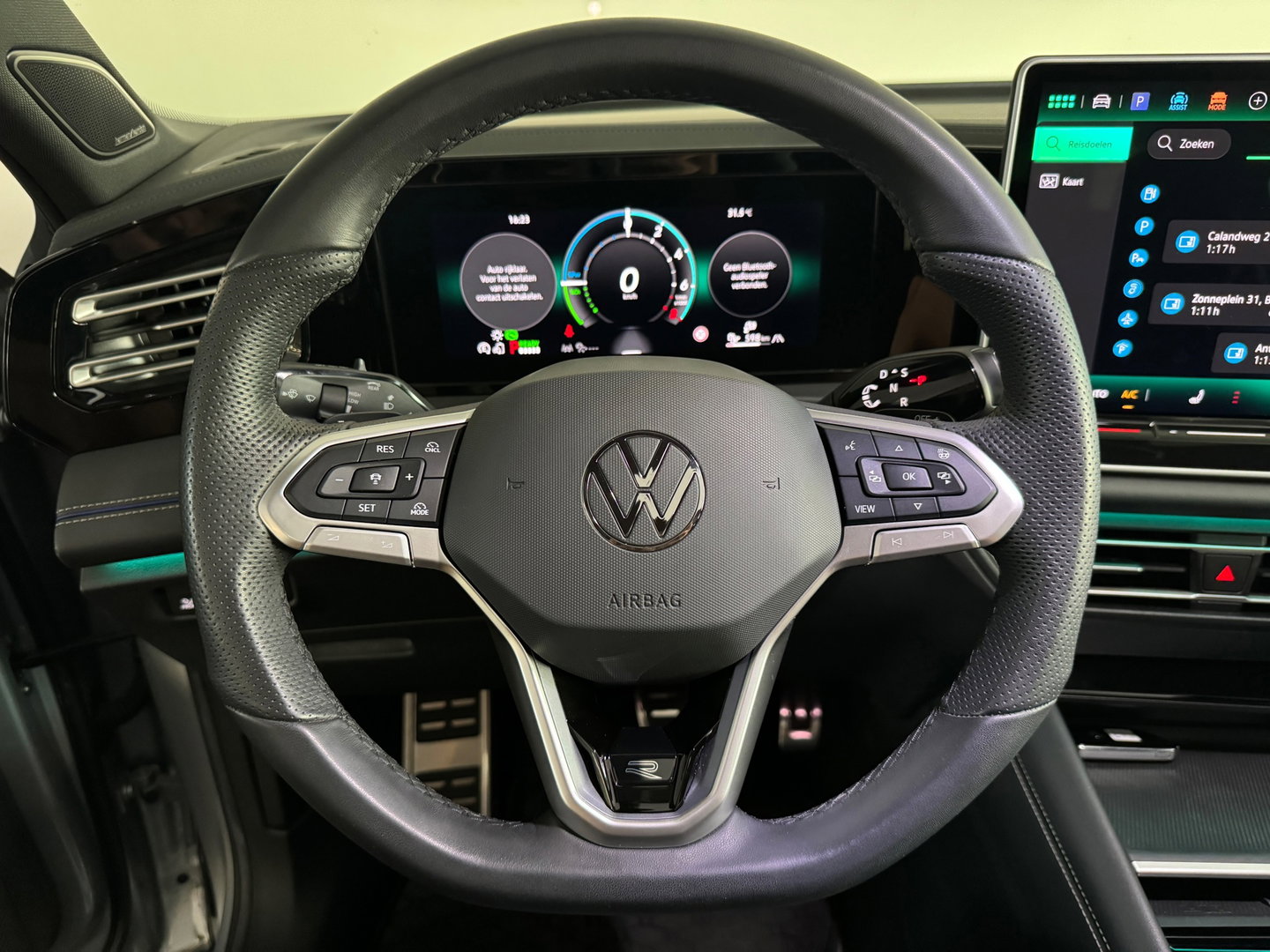 Volkswagen Tiguan 1.5 eHybrid R-Line Business Pano|H/K|Massage|HuD|Trekhaak