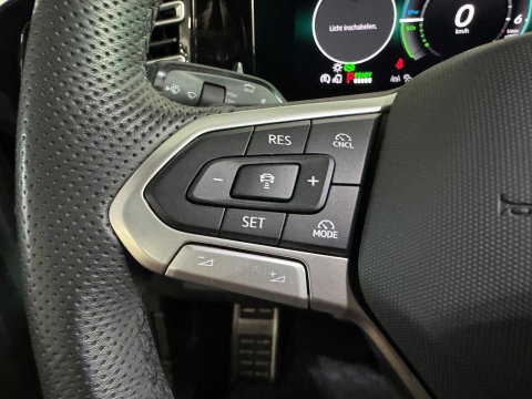 Volkswagen Tiguan 1.5 eHybrid R-Line Business Pano|H/K|Massage|HuD|Trekhaak