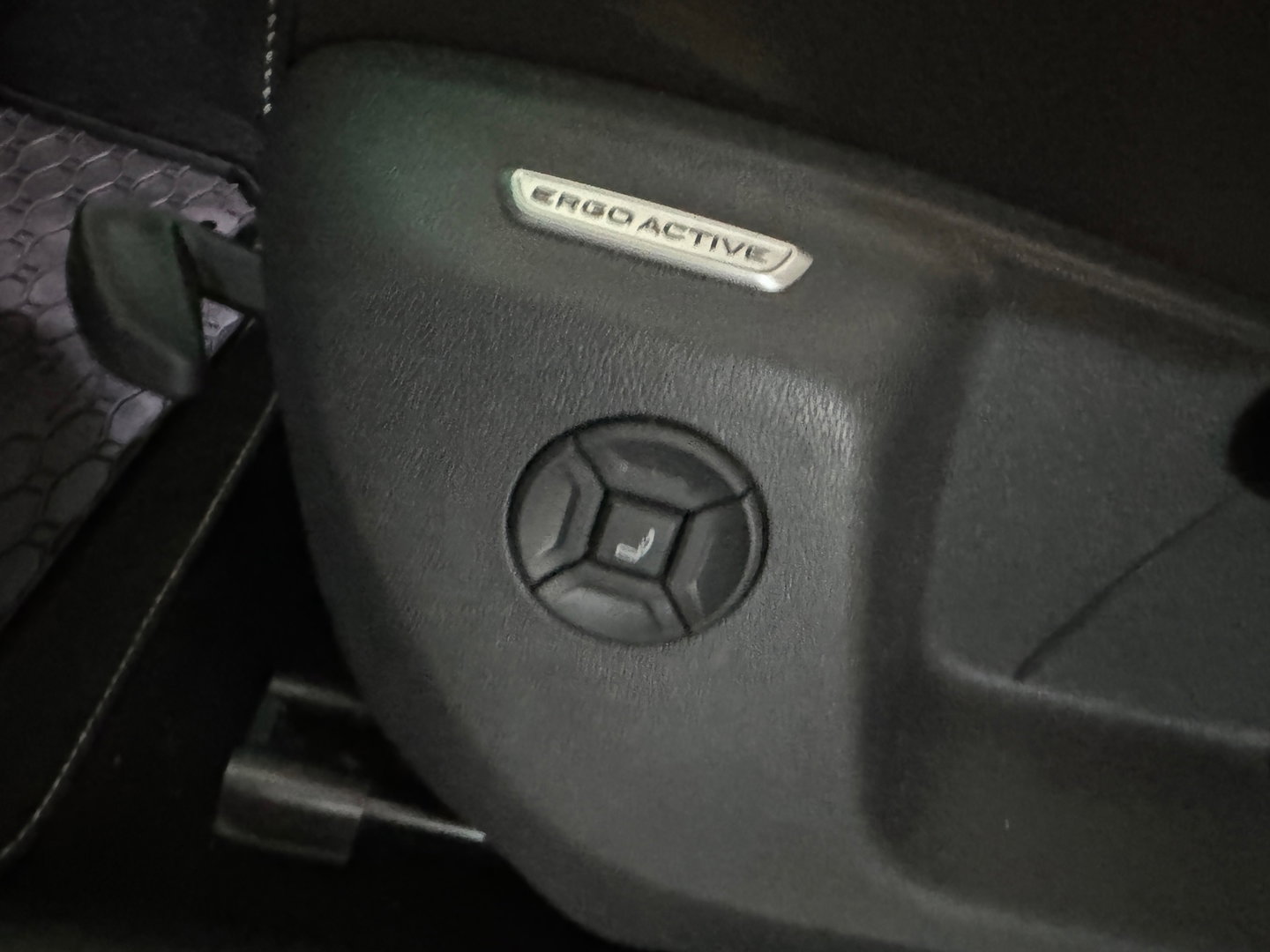 Volkswagen Tiguan 1.5 eHybrid R-Line Business Pano|H/K|Massage|HuD|Trekhaak