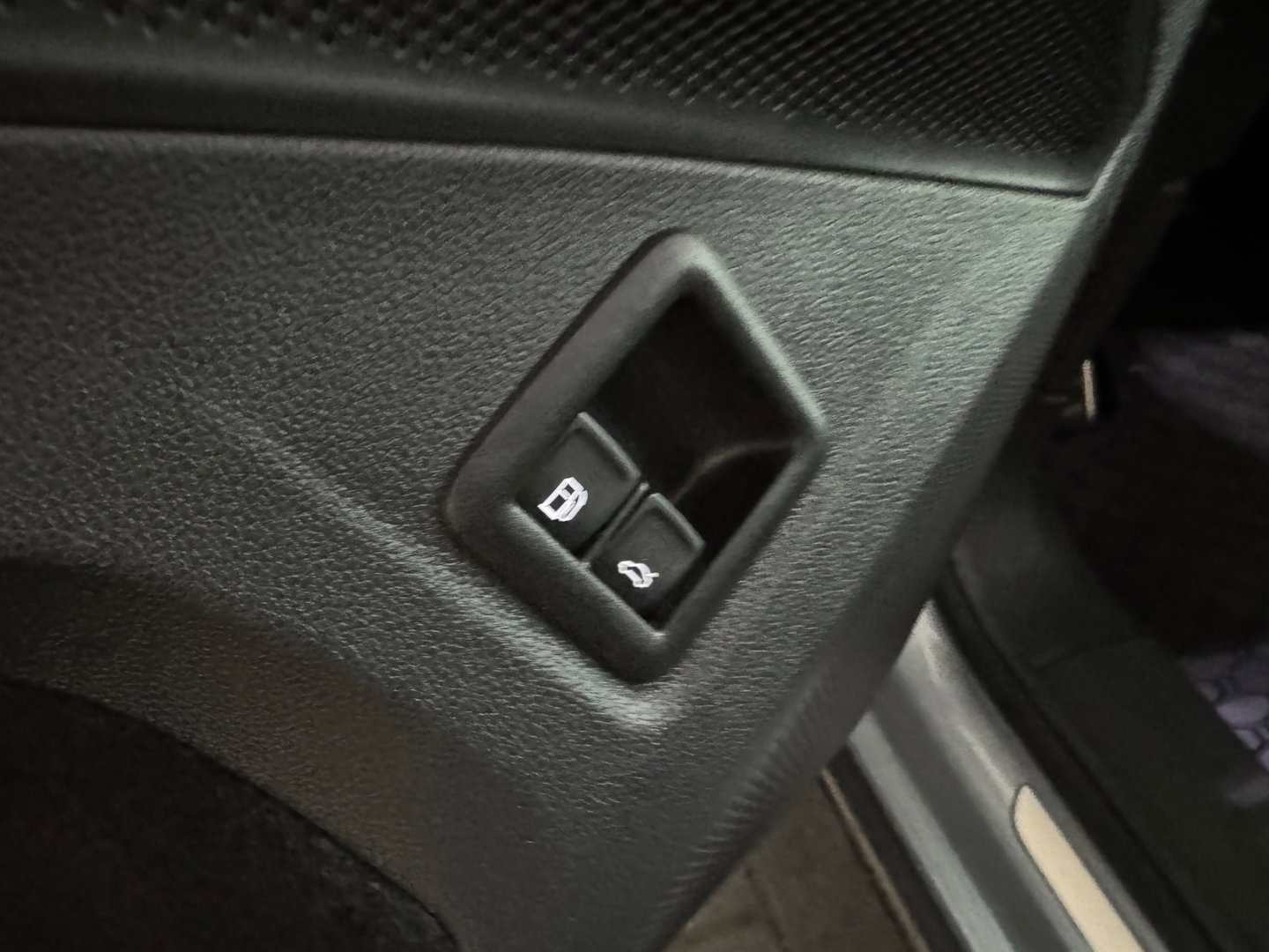 Volkswagen Tiguan 1.5 eHybrid R-Line Business Pano|H/K|Massage|HuD|Trekhaak