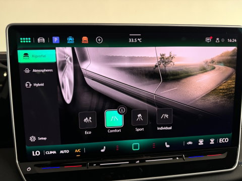 Volkswagen Tiguan 1.5 eHybrid R-Line Business Pano|H/K|Massage|HuD|Trekhaak