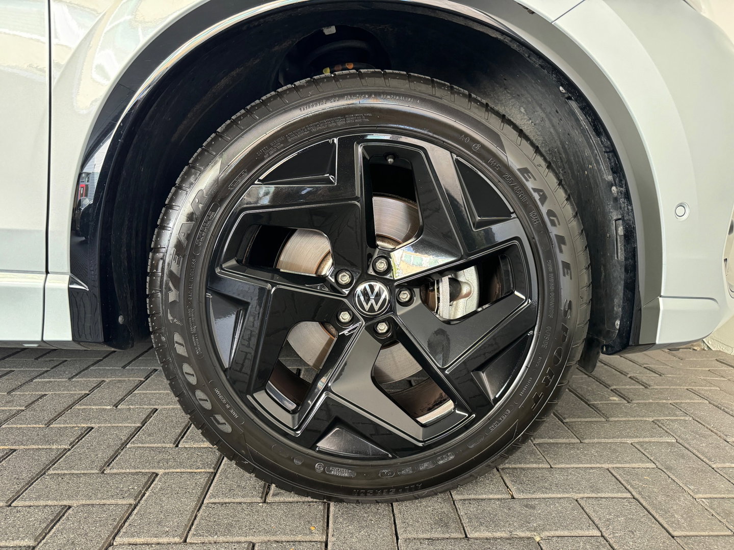 Volkswagen Tiguan 1.5 eHybrid R-Line Business Pano|H/K|Massage|HuD|Trekhaak