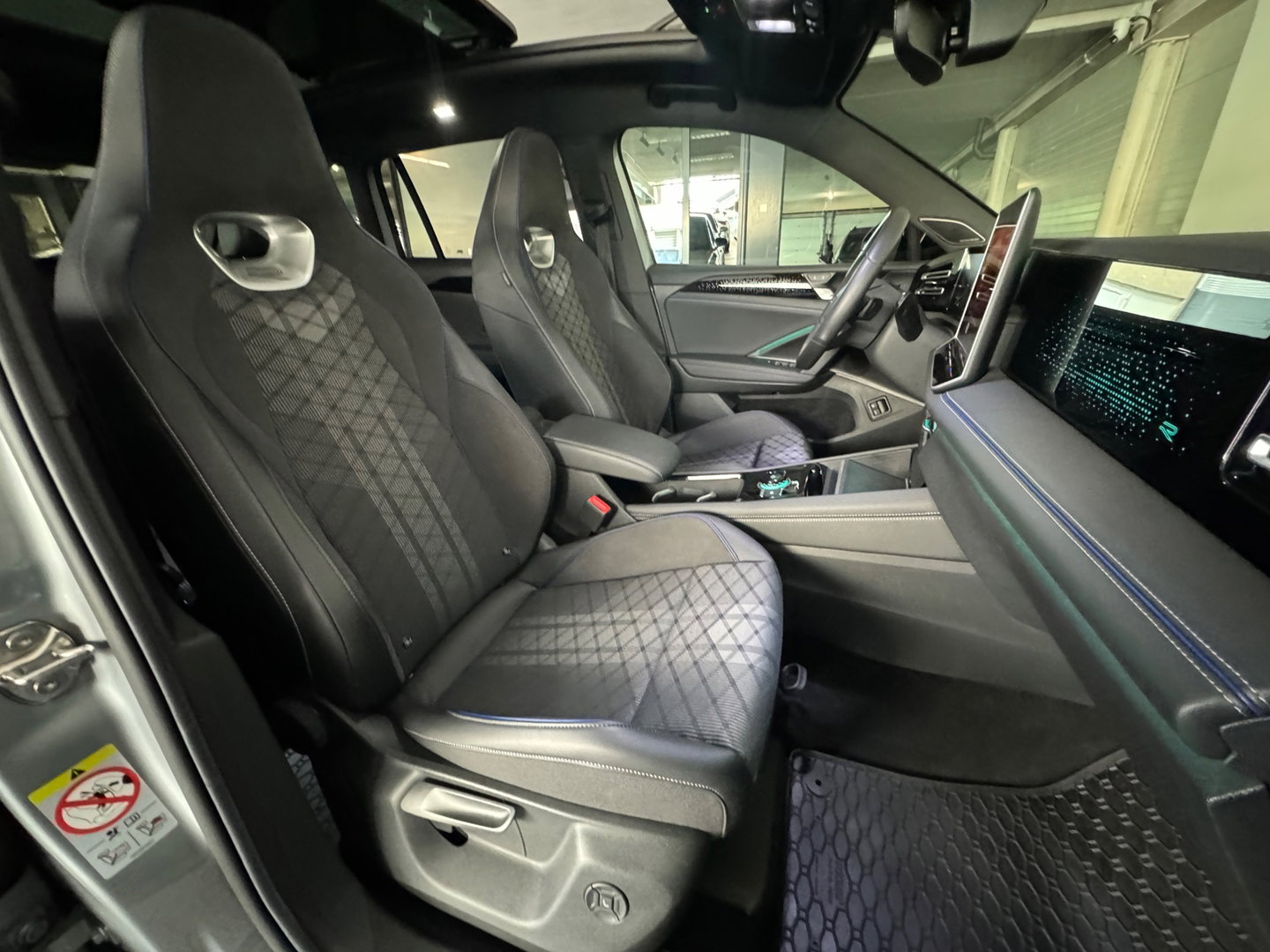 Volkswagen Tiguan 1.5 eHybrid R-Line Business Pano|H/K|Massage|HuD|Trekhaak