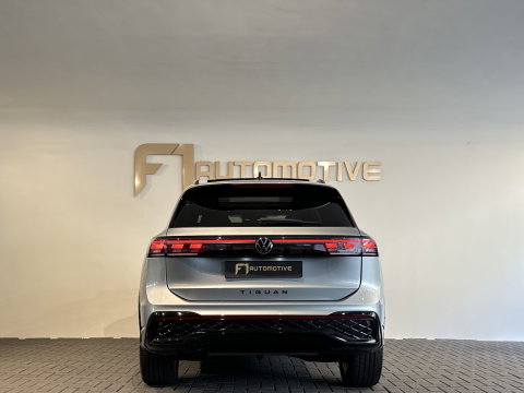 Volkswagen Tiguan 1.5 eHybrid R-Line Business Pano|H/K|Massage|HuD|Trekhaak