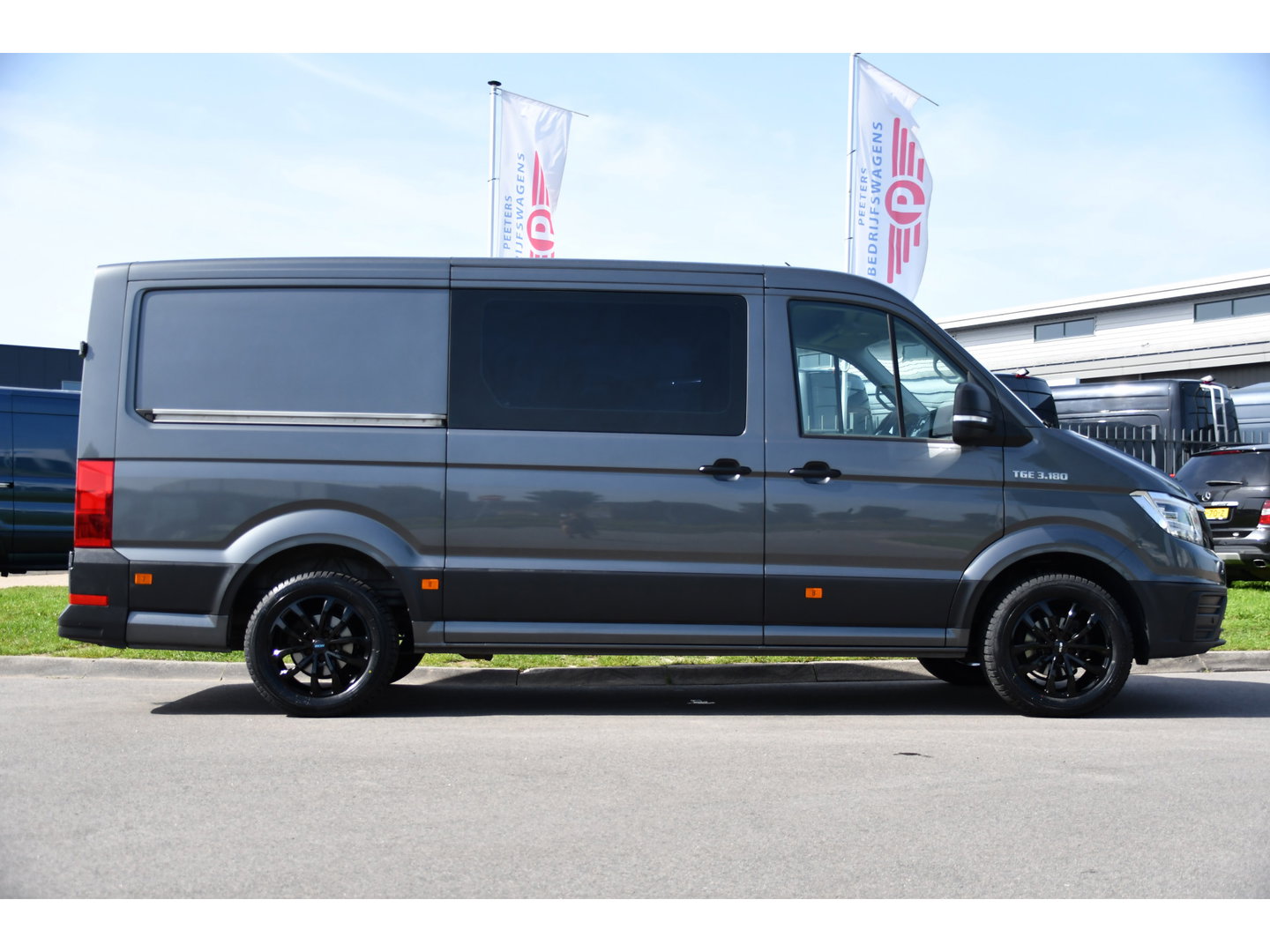MAN TGE 3.180 35 2.0 L3H2 DC PB Edition Camera, Cruise, Carplay, LED, 177pk, Automaat, Sensoren, Multimedia, Uniek!