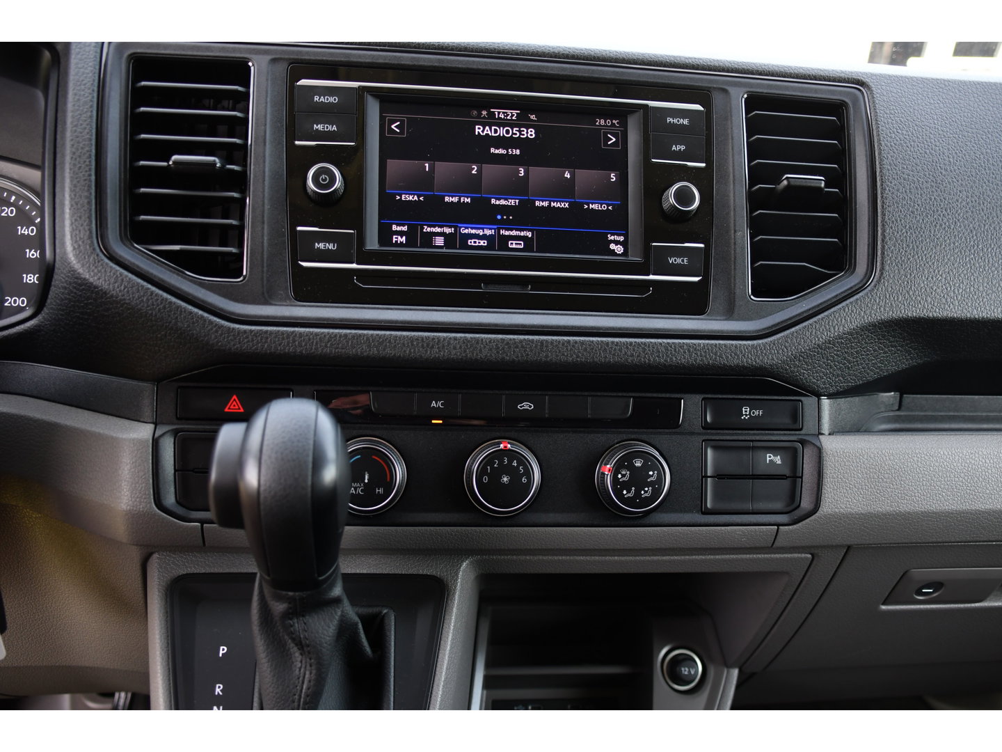 MAN TGE 3.180 35 2.0 L3H2 DC PB Edition Camera, Cruise, Carplay, LED, 177pk, Automaat, Sensoren, Multimedia, Uniek!