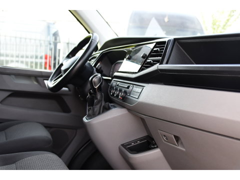 Volkswagen Transporter 2.0 TDI L2H1 30 Bulli Virtual, Cruise, Camera, Carplay, LED, Automaat, 150pk, Multimedia, Sensoren, Airco, Uniek!