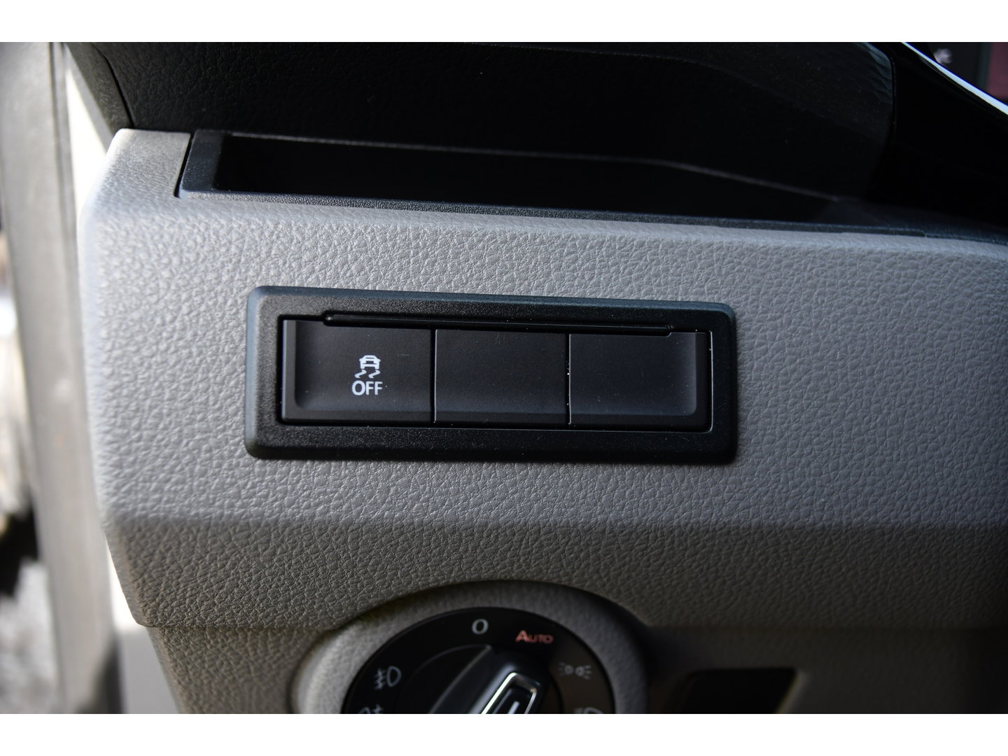 Volkswagen Transporter 2.0 TDI L2H1 30 Bulli Virtual, Cruise, Camera, Carplay, LED, Automaat, 150pk, Multimedia, Sensoren, Airco, Uniek!