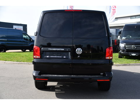 Volkswagen Transporter 2.0 TDI L2H1 30 Bulli Virtual, Cruise, Camera, Carplay, LED, Automaat, 150pk, Multimedia, Sensoren, Airco, Uniek!