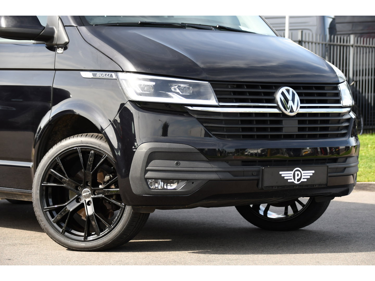 Volkswagen Transporter 2.0 TDI L2H1 30 Bulli Virtual, Cruise, Camera, Carplay, LED, Automaat, 150pk, Multimedia, Sensoren, Airco, Uniek!