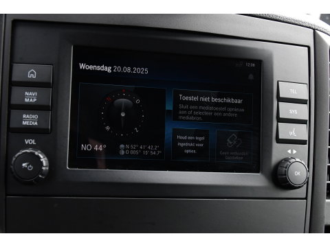 Mercedes-Benz Vito 116 CDI L2 Black Edition Cruise, Camera, Carplay, 164pk, Automaat, Sensoren, Trekhaak, Multimedia, LED, Stoelverwarming, Uniek!