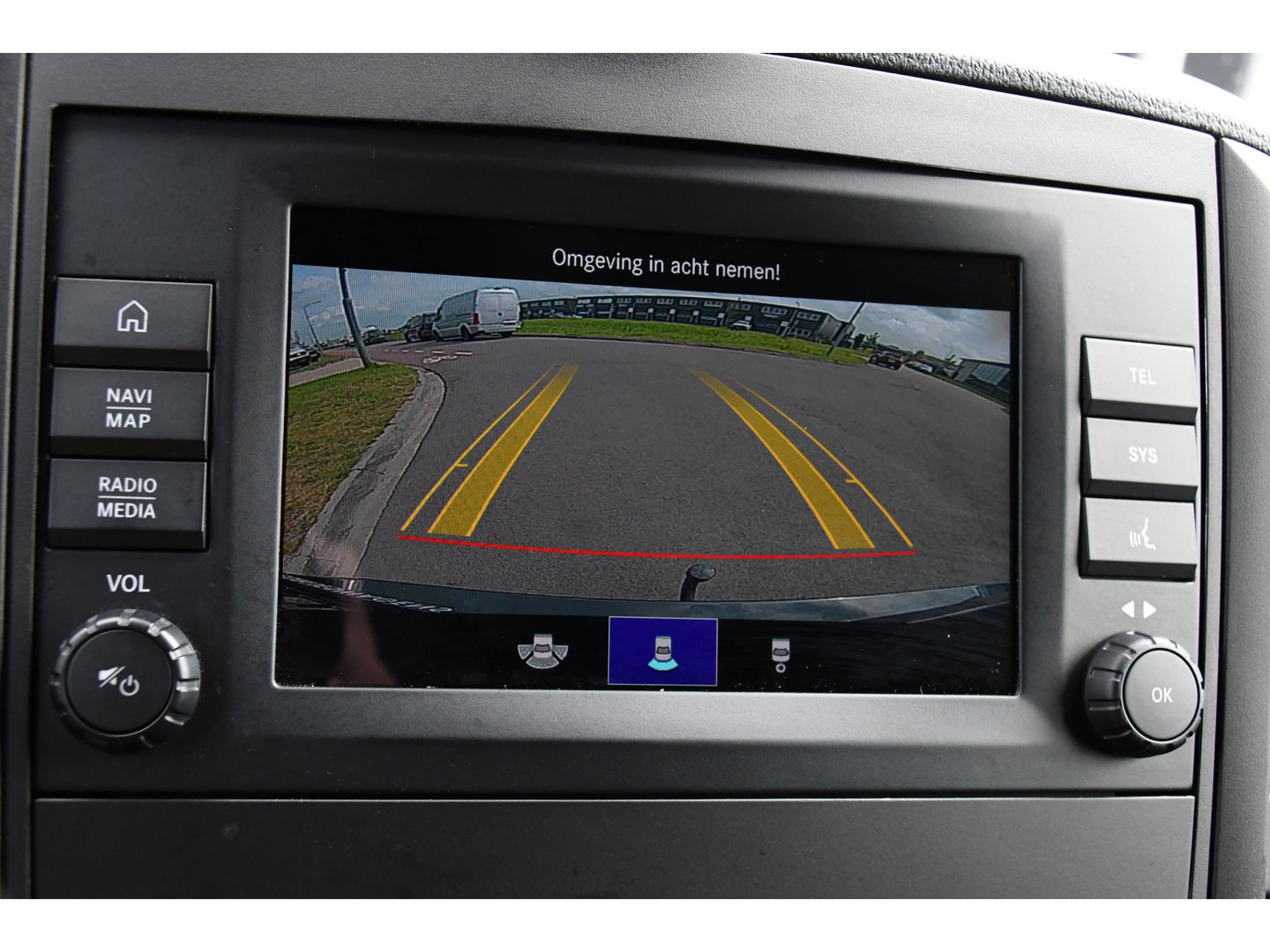 Mercedes-Benz Vito 116 CDI L2 Black Edition Cruise, Camera, Carplay, 164pk, Automaat, Sensoren, Trekhaak, Multimedia, LED, Stoelverwarming, Uniek!