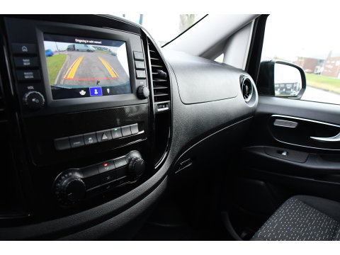 Mercedes-Benz Vito 119 CDI L2 Black Edition Camera, Cruise, Carplay, LED, Automaat, 190pk, Trekhaak, Multimedia, Sensoren, Uniek!