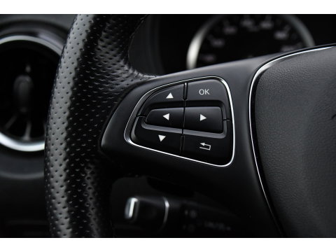 Mercedes-Benz Vito 119 CDI L2 Black Edition Camera, Cruise, Carplay, LED, Automaat, 190pk, Trekhaak, Multimedia, Sensoren, Uniek!