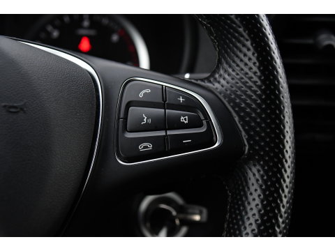 Mercedes-Benz Vito 119 CDI L2 Black Edition Camera, Cruise, Carplay, LED, Automaat, 190pk, Trekhaak, Multimedia, Sensoren, Uniek!