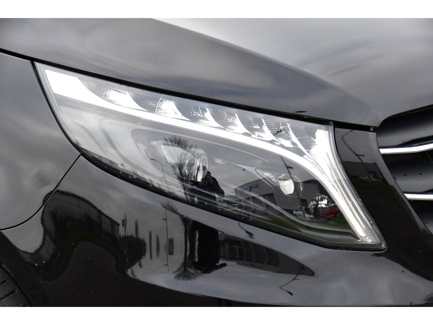 Mercedes-Benz Vito 119 CDI L2 Black Edition Camera, Cruise, Carplay, LED, Automaat, 190pk, Trekhaak, Multimedia, Sensoren, Uniek!
