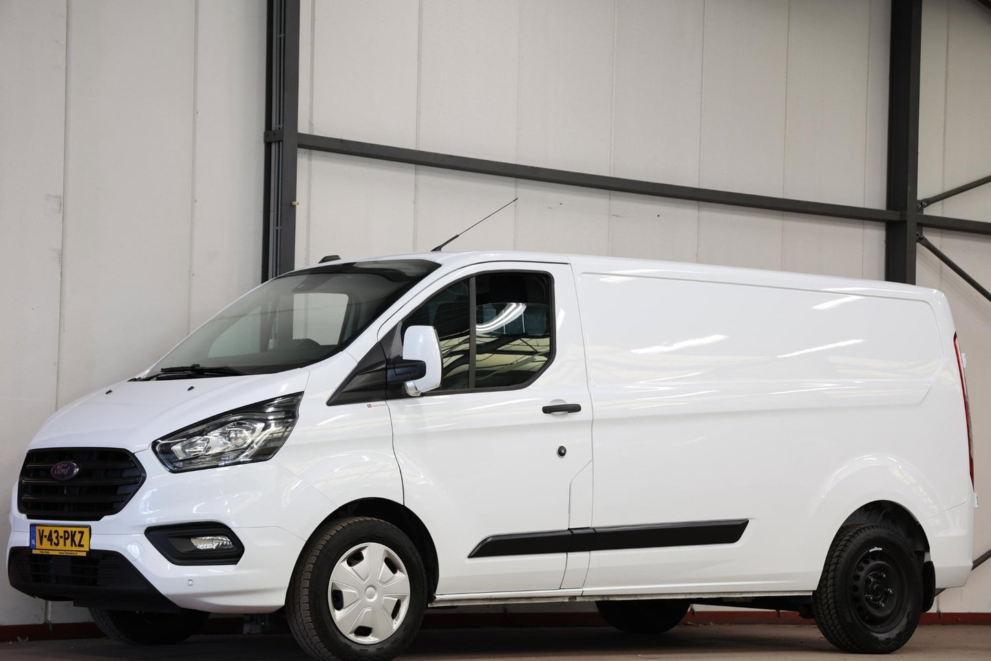 Ford Transit Custom 2.0 TDCI L2H1 AUTOMAAT