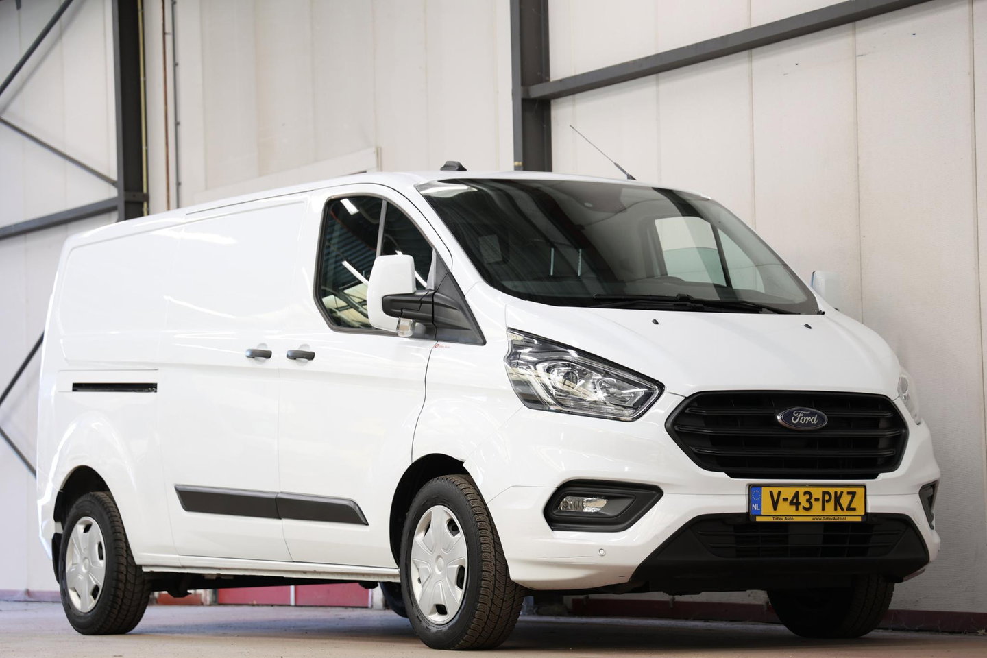 Ford Transit Custom 2.0 TDCI L2H1 AUTOMAAT