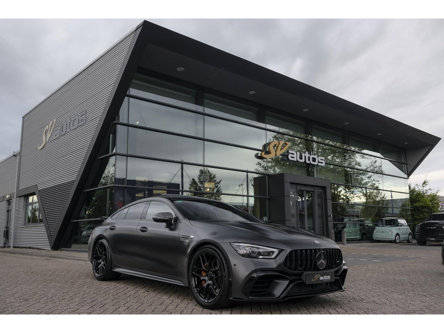 Mercedes-Benz AMG GT 4-Door AMG 63s 640pk 4MATIC+ Schuifdak Keramisch 4-wielsturing 4-seat Massage Softclose VOL!!