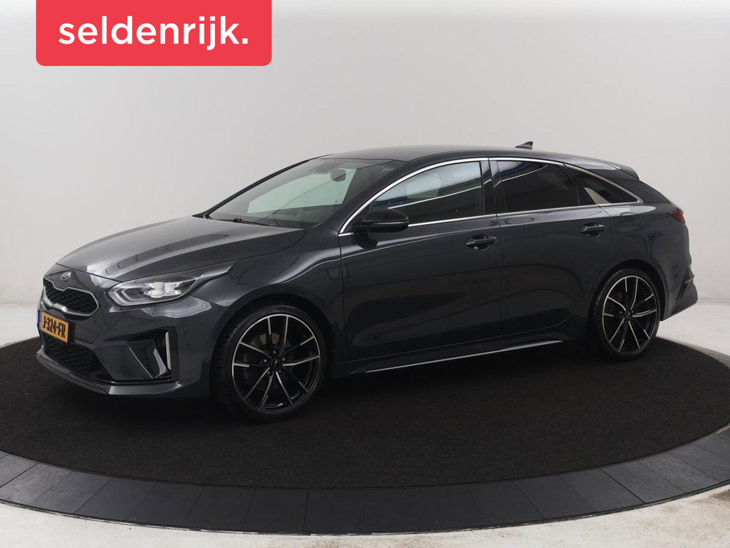 Kia ProCeed 1.4 T-GDI GT-Line | Leder/alcantara | Stuur/stoel verwarming | Climate control | Camera | Virtual Dash. | Carplay | Full LED | Park assist |
