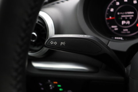Audi A3 Sportback 35 TFSI CoD Design Pro Line Plus | Trekhaak | Stoelverwarming | Cruise Control | Keyless Entry | LED | PDC V+A | 17 Inch