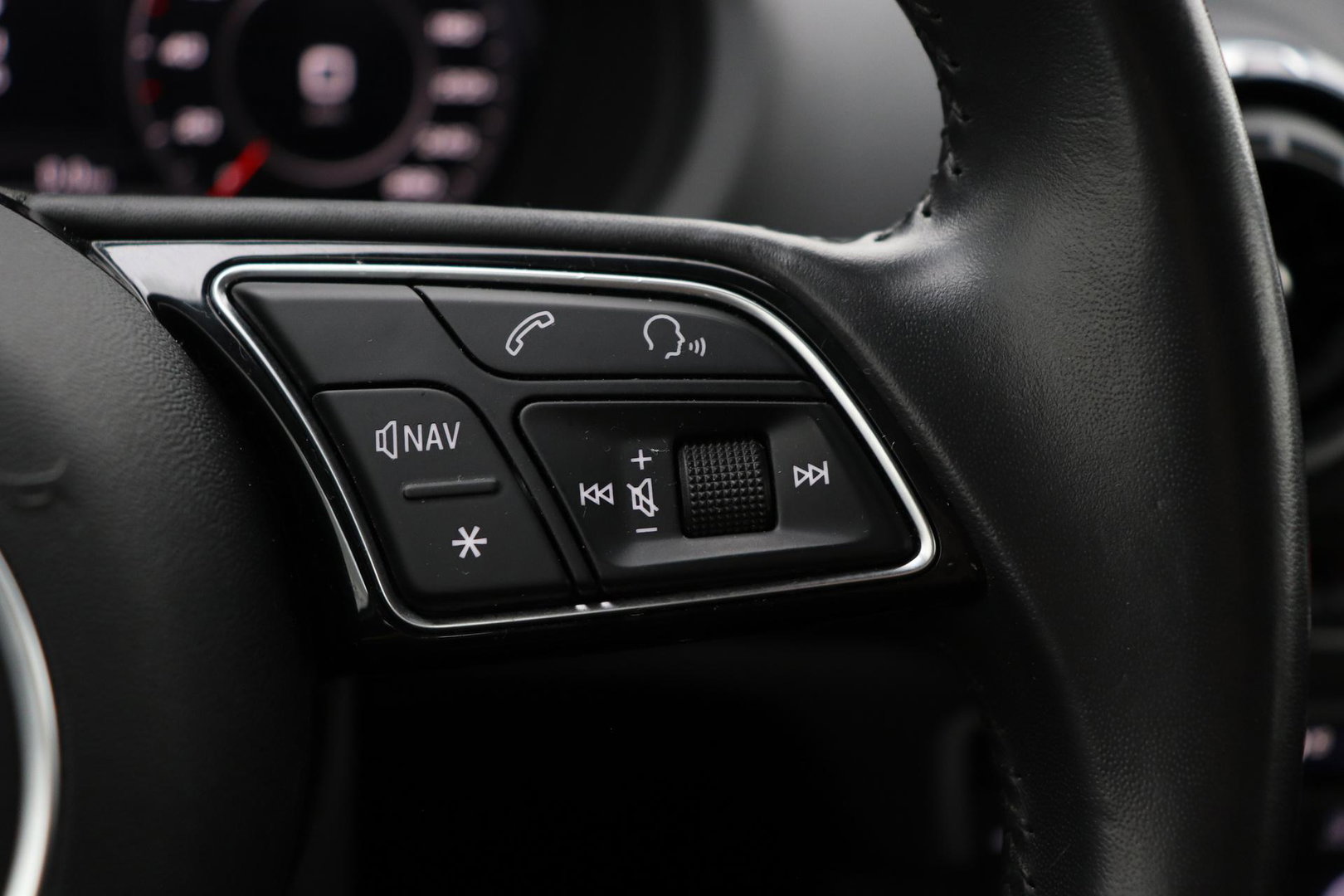 Audi A3 Sportback 35 TFSI CoD Design Pro Line Plus | Trekhaak | Stoelverwarming | Cruise Control | Keyless Entry | LED | PDC V+A | 17 Inch