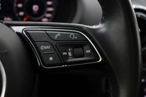 Audi A3 Sportback 35 TFSI CoD Design Pro Line Plus | Trekhaak | Stoelverwarming | Cruise Control | Keyless Entry | LED | PDC V+A | 17 Inch