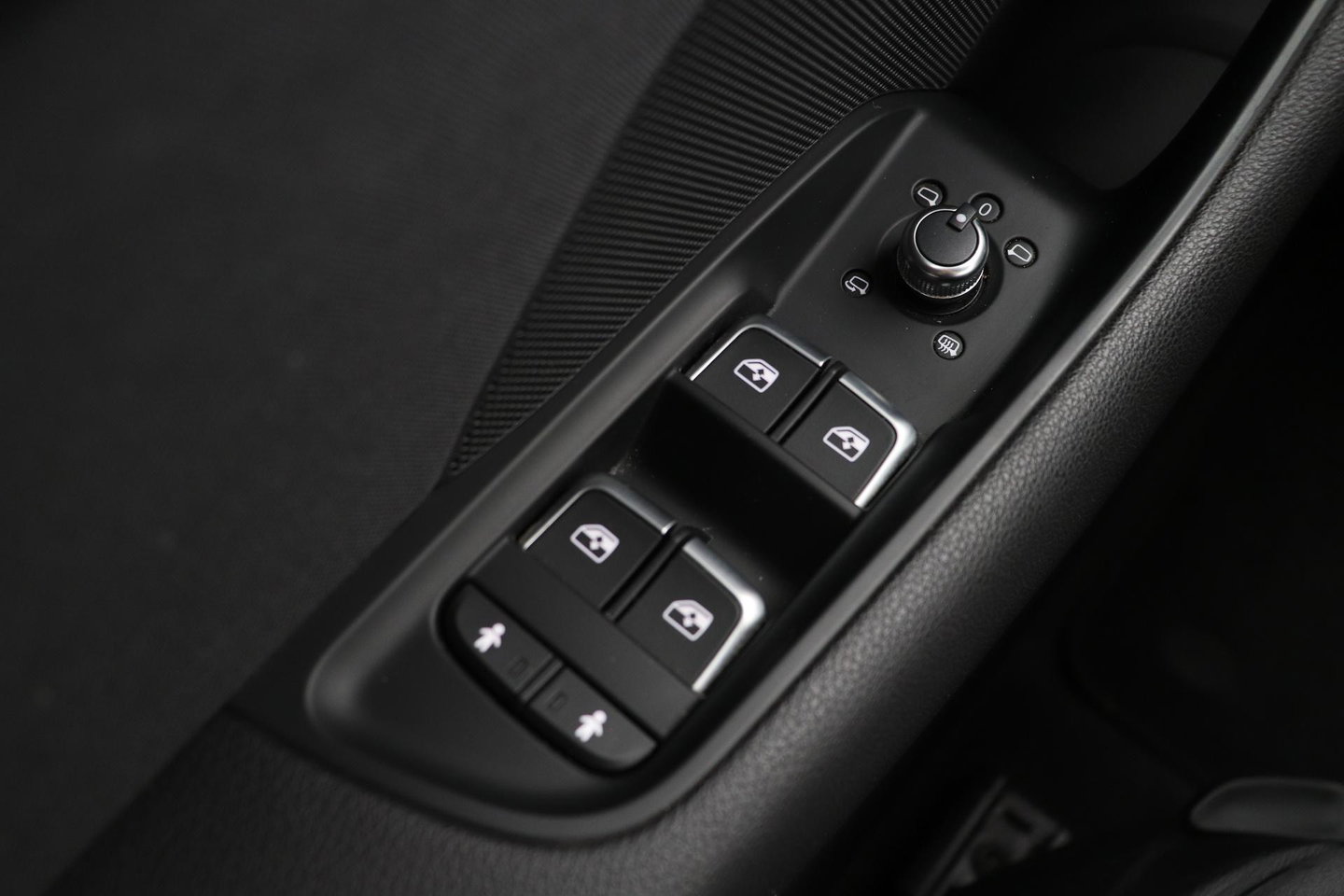 Audi A3 Sportback 35 TFSI CoD Design Pro Line Plus | Trekhaak | Stoelverwarming | Cruise Control | Keyless Entry | LED | PDC V+A | 17 Inch