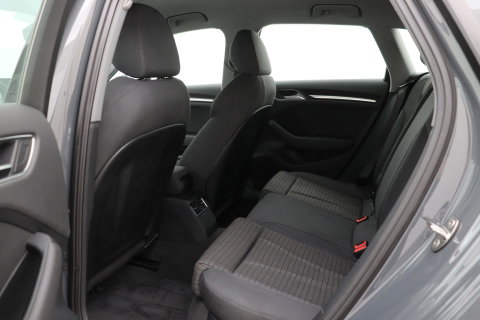 Audi A3 Sportback 35 TFSI CoD Design Pro Line Plus | Trekhaak | Stoelverwarming | Cruise Control | Keyless Entry | LED | PDC V+A | 17 Inch