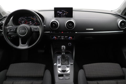 Audi A3 Sportback 35 TFSI CoD Design Pro Line Plus | Trekhaak | Stoelverwarming | Cruise Control | Keyless Entry | LED | PDC V+A | 17 Inch
