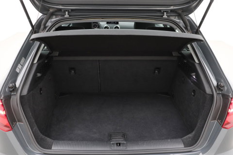 Audi A3 Sportback 35 TFSI CoD Design Pro Line Plus | Trekhaak | Stoelverwarming | Cruise Control | Keyless Entry | LED | PDC V+A | 17 Inch