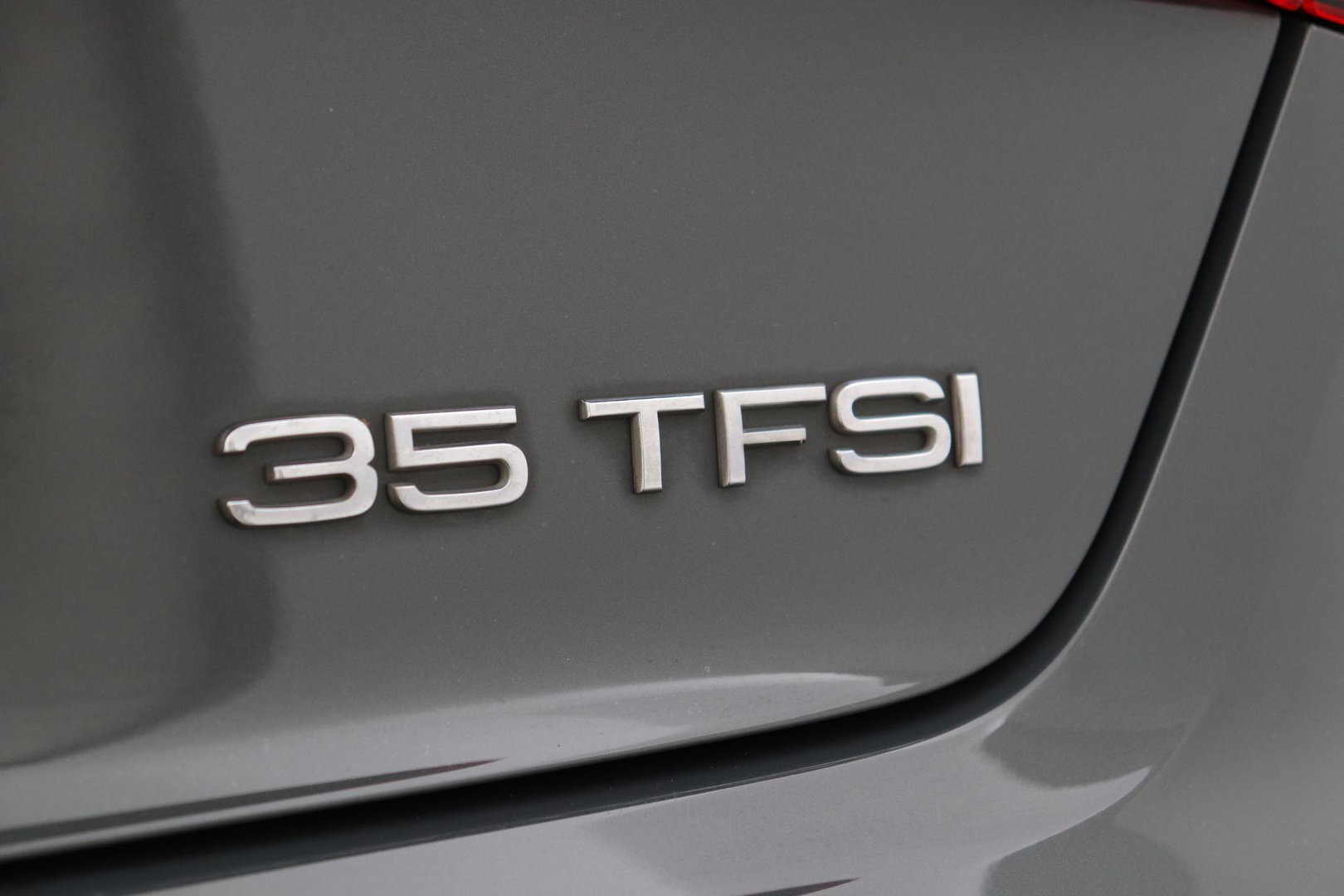 Audi A3 Sportback 35 TFSI CoD Design Pro Line Plus | Trekhaak | Stoelverwarming | Cruise Control | Keyless Entry | LED | PDC V+A | 17 Inch