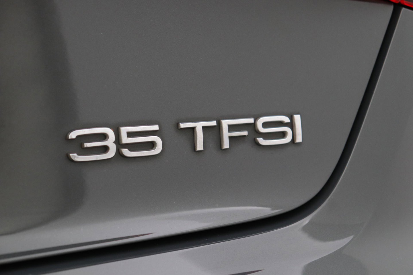 Audi A3 Sportback 35 TFSI CoD Design Pro Line Plus | Trekhaak | Stoelverwarming | Cruise Control | Keyless Entry | LED | PDC V+A | 17 Inch