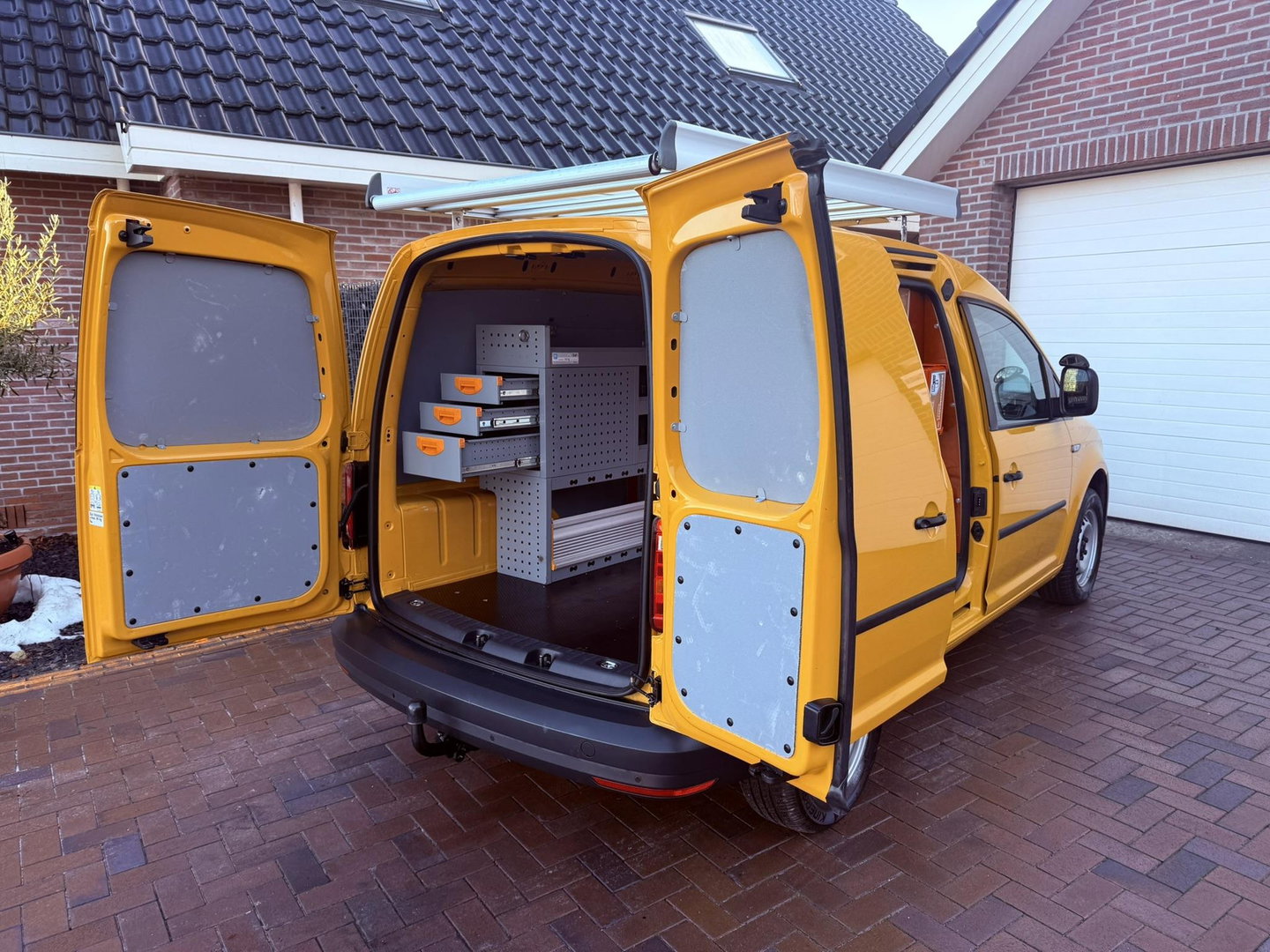 Volkswagen Caddy 2.0 TDI L1H1 imperial trekhaak inrichting airco