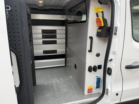 Renault Trafic 1.6 dCi service bus Victron 3000W Bott inrichting