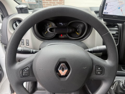 Renault Trafic 1.6 dCi service bus Victron 3000W Bott inrichting