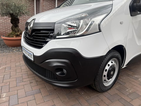 Renault Trafic 1.6 dCi service bus Victron 3000W Bott inrichting