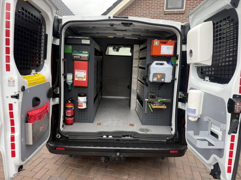 Renault Trafic 1.6 dCi service bus Victron 3000W Bott inrichting