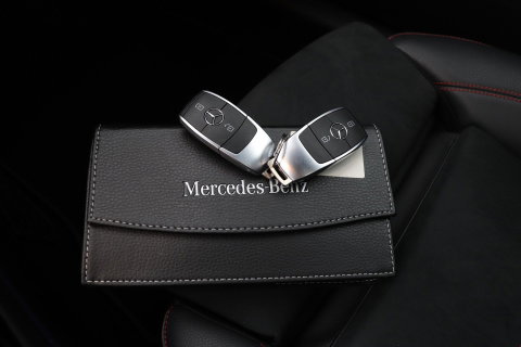 Mercedes-Benz A-Klasse 220 Premium | Panoramadak | ACC | AMG Line | Stoelverwarming | 18” AMG | Getint Glas | Navigatie