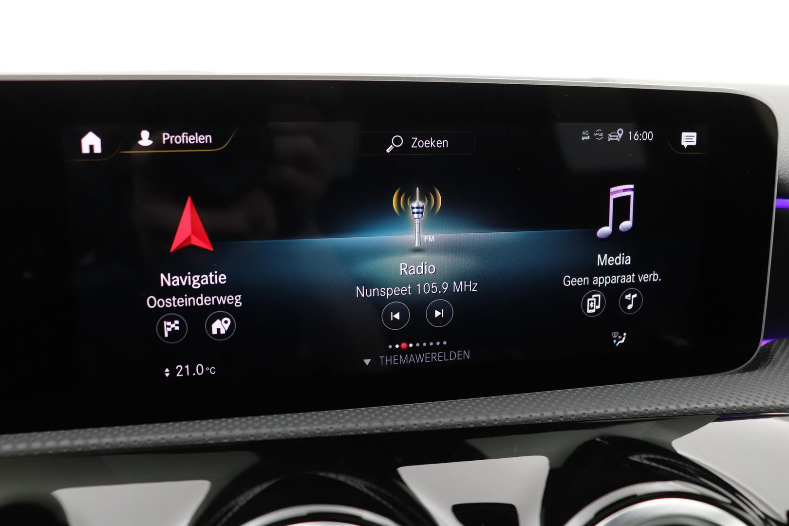 Mercedes-Benz A-Klasse 220 Premium | Panoramadak | ACC | AMG Line | Stoelverwarming | 18” AMG | Getint Glas | Navigatie