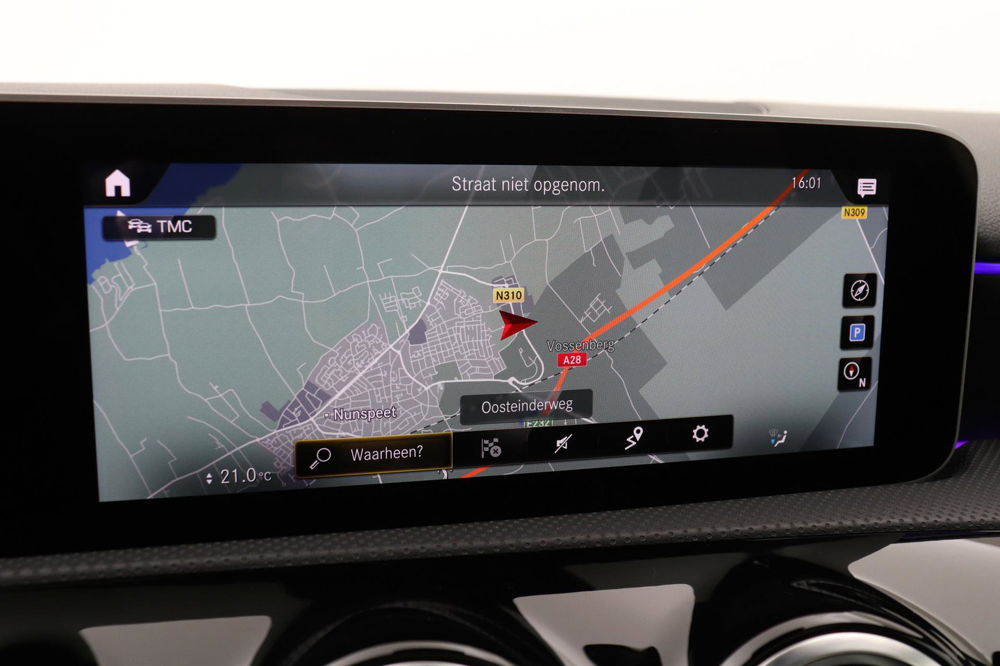 Mercedes-Benz A-Klasse 220 Premium | Panoramadak | ACC | AMG Line | Stoelverwarming | 18” AMG | Getint Glas | Navigatie