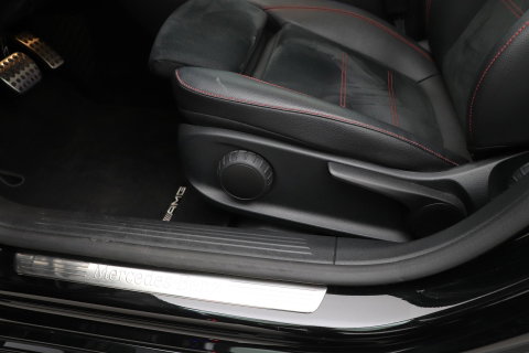 Mercedes-Benz A-Klasse 220 Premium | Panoramadak | ACC | AMG Line | Stoelverwarming | 18” AMG | Getint Glas | Navigatie