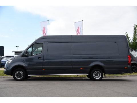 Mercedes-Benz Sprinter 519 V6 3.0 CDI L4H2 PB Edition N1, 360 Camera, Cruise, Carplay, 10,5'' Mbux, Automaat, Sensoren, 190pk, Elektrische deur, Stoelverwarming, Geveerde stoel, Uniek! 319