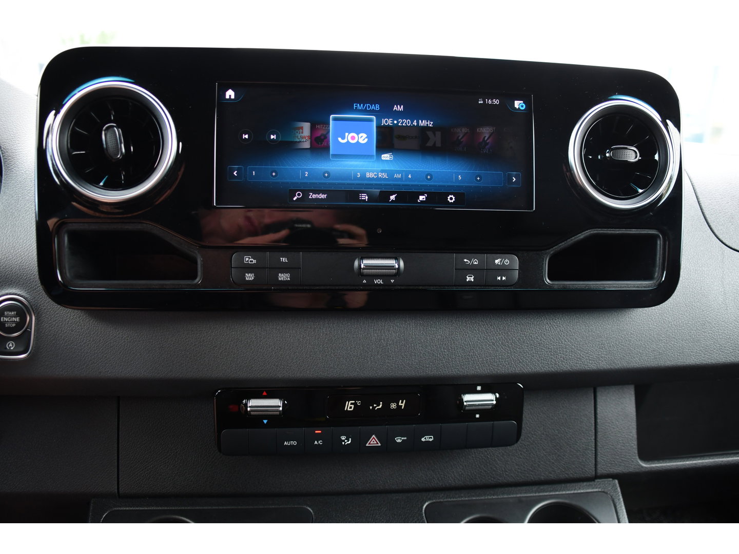 Mercedes-Benz Sprinter 519 V6 3.0 CDI L4H2 PB Edition N1, 360 Camera, Cruise, Carplay, 10,5'' Mbux, Automaat, Sensoren, 190pk, Elektrische deur, Stoelverwarming, Geveerde stoel, Uniek! 319